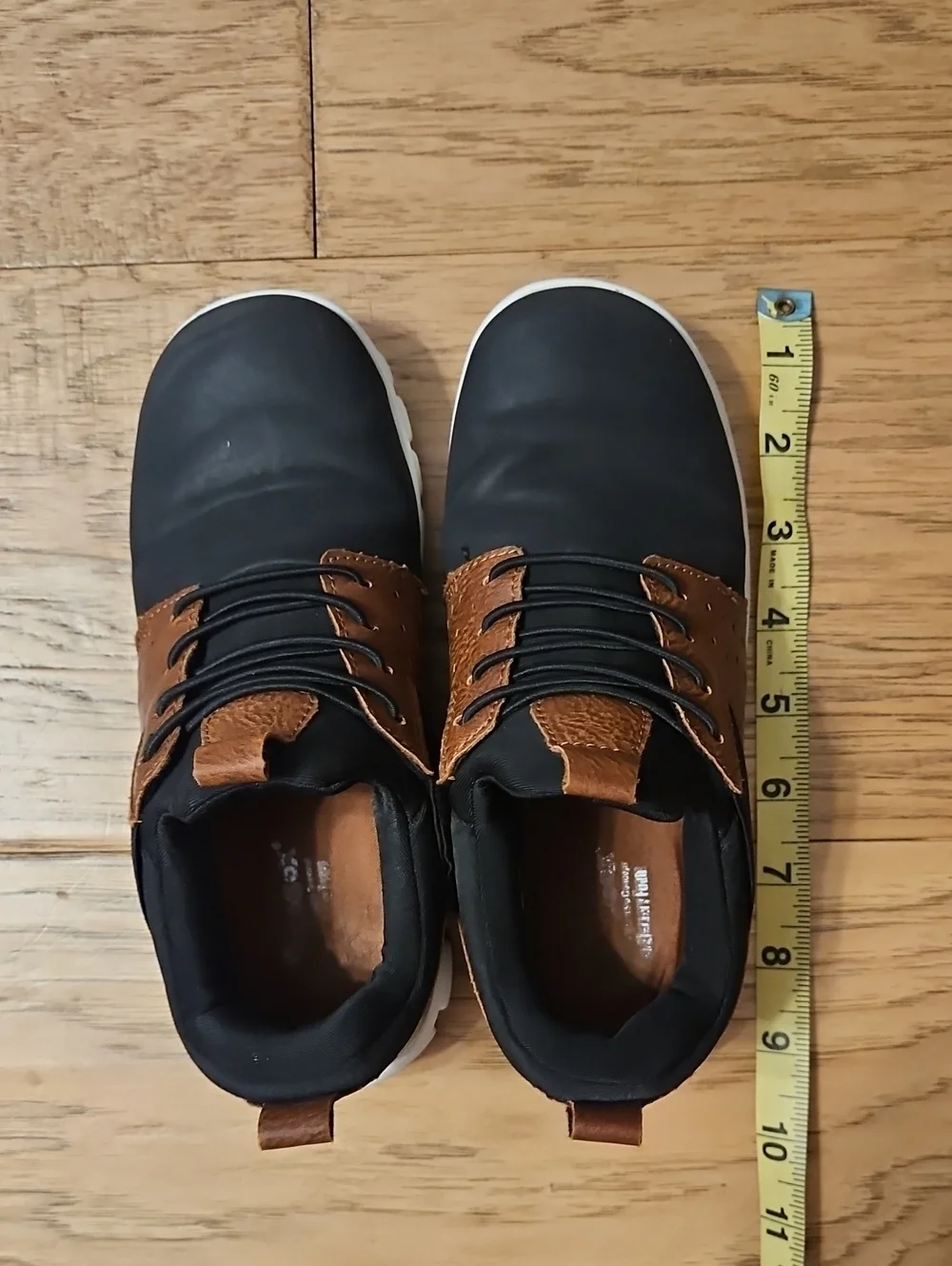 Deer Stags Unisex Child Betts Jr Sneaker Size 2 Dress Shoes Black Brown
